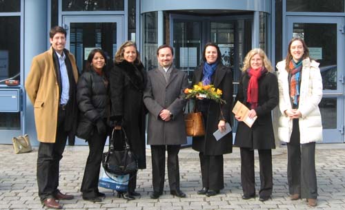 Von li. nach re.: Dr. Kurt Höller (Zentralinsitut für Medizintechnik an der Universität Erlangen-Nürnberg), Mtra. Marcela Aguilar, Mtra. Mónica Sánchez und Lic. Andrés Barba (Delegationsteilnehmer des Bildungsministeriums Jalisco), Dr. Irma de Melo-Reiner