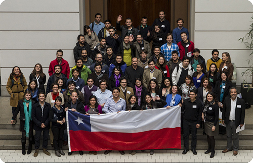 Die Teilnehmerinnen und Teilnehmer des Gründungstreffens Die Teilnehmerinnen und Teilnehmer des Gründungstreffens