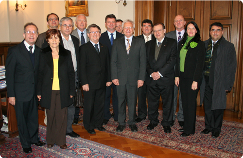 Die ACAFE-Delegation mit FAU-Präsident Prof. Dr. Karl-Dieter Grüske und Dr. Irma de Melo Reiners, Geschäftsführerin