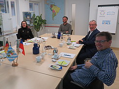 v.l.n.r.: Dr. Irma de Melo- Reiners, Prof. Sebastián Zamorano, Prof. Dr. Enrique Zuazua, Dipl.-Pol. Patrik Stör